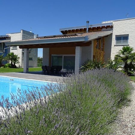Villa Ocra Lignano Sabbiadoro Buitenkant foto